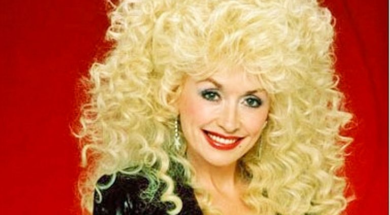 Dolly Parton's Top 10 Quotes That Will Tickle Your Funny Bone