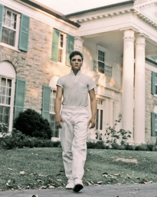 Elvis Presley outside of Graceland