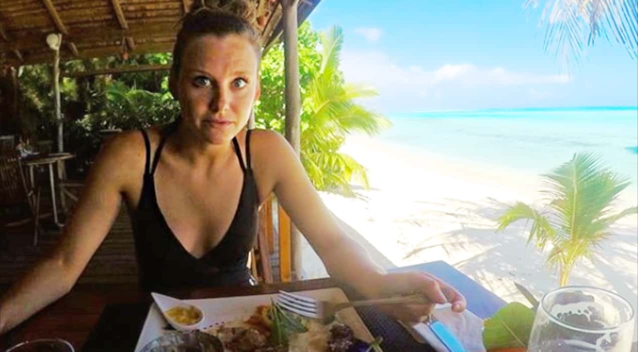 Scotty McCreerys Wife Gets Unpleasant Surprise During Honeymoon Lunch