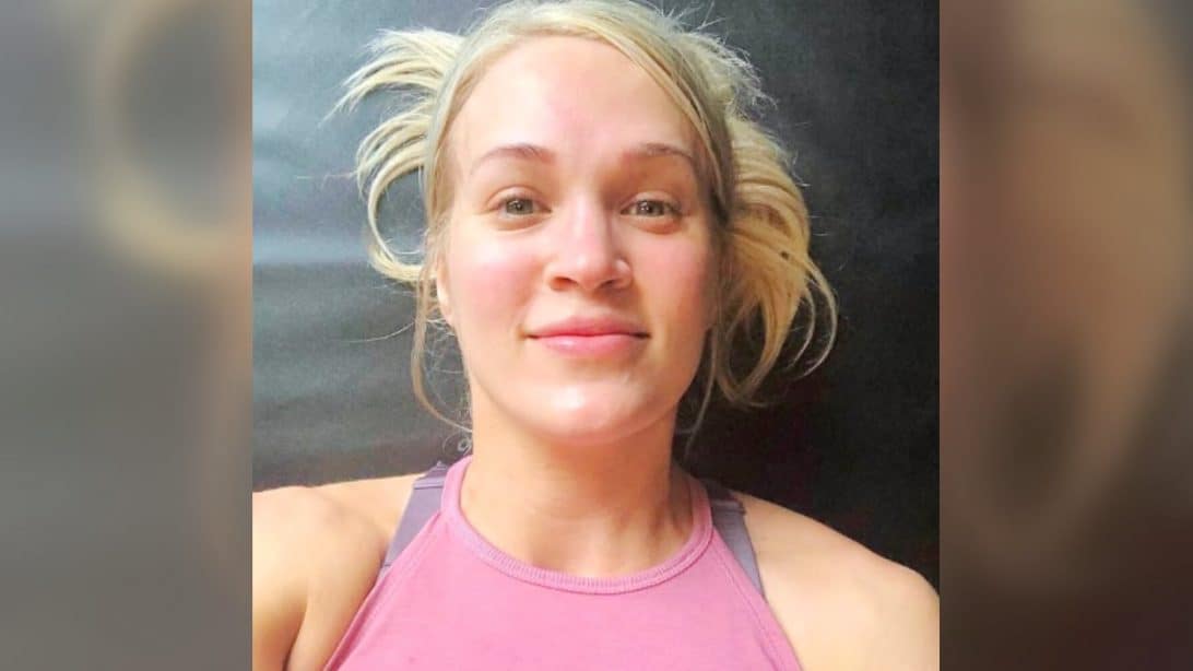 Carrie Underwood Shares Makeup-Free Photo After Workout – Country Music