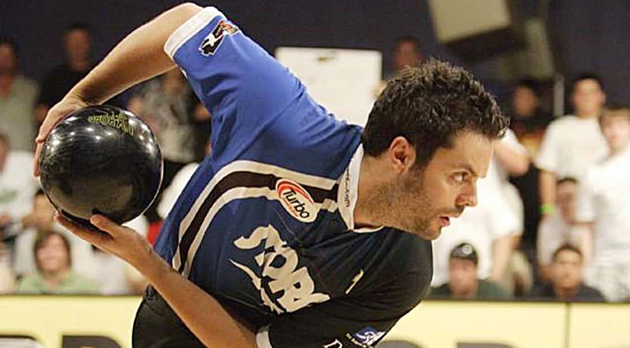 Pro Bowler Throws 140 Mile Per Hour Bowling Strike, Breaks World Record