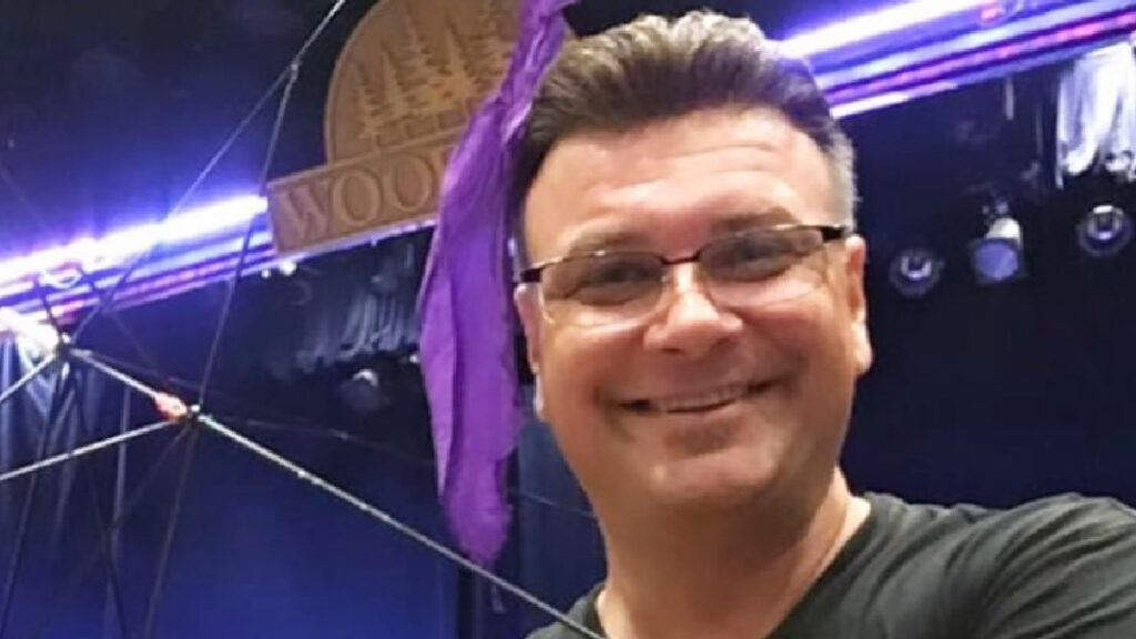 ‘America’s Got Talent’ Magician Scott Alexander Dead At 52 Country
