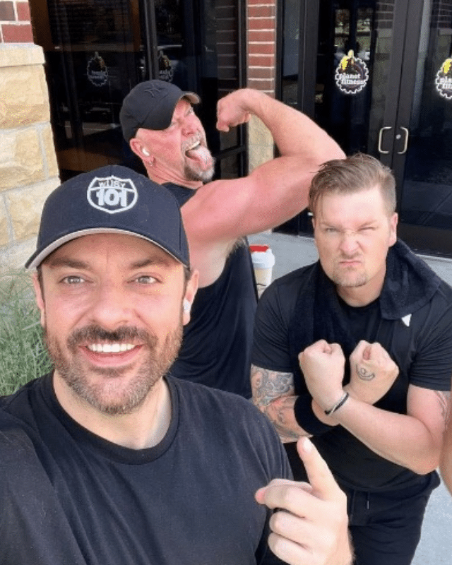 Chris Young and friends at the gym