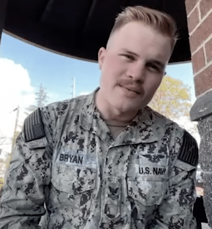 Zach Bryan is one country artist who previously served in the military