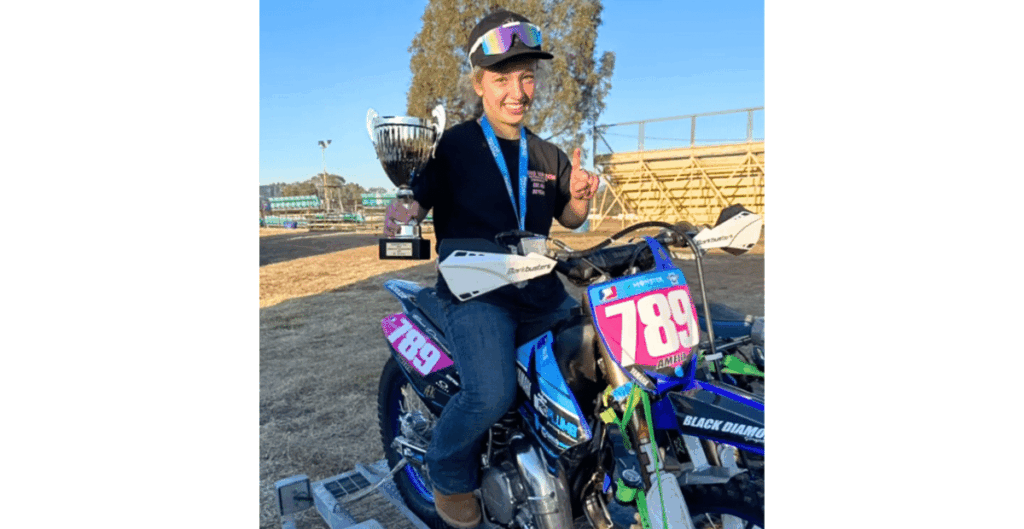 15-Year-Old Dirt Bike Rider Tragically Dies Following Mid-Race Crash