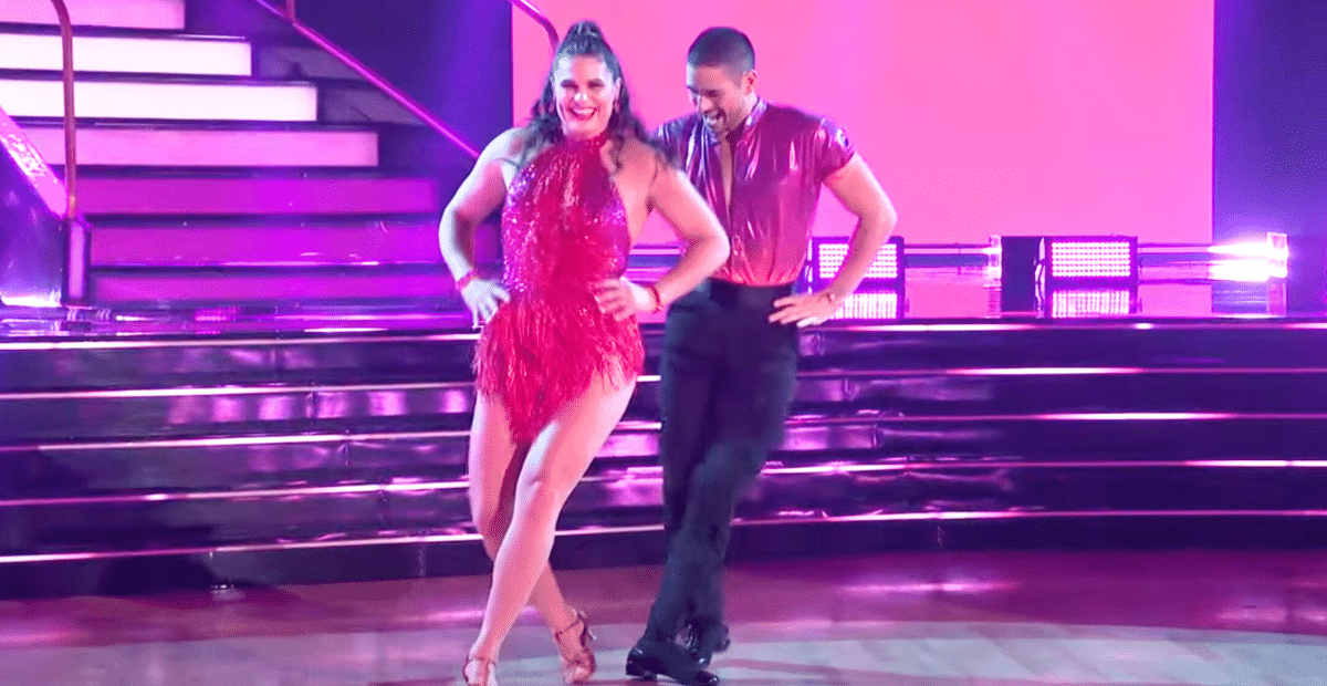 Rugby Star Ilona Maher Makes "DWTS" Debut To Shania Twain Hit