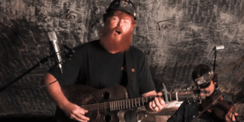 Oliver Anthony sings "Ol' Red" in a coal mine