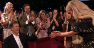 Carrie Underwood honored randy travis during the Opry 100