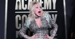 Dolly Parton at the ACM Awards