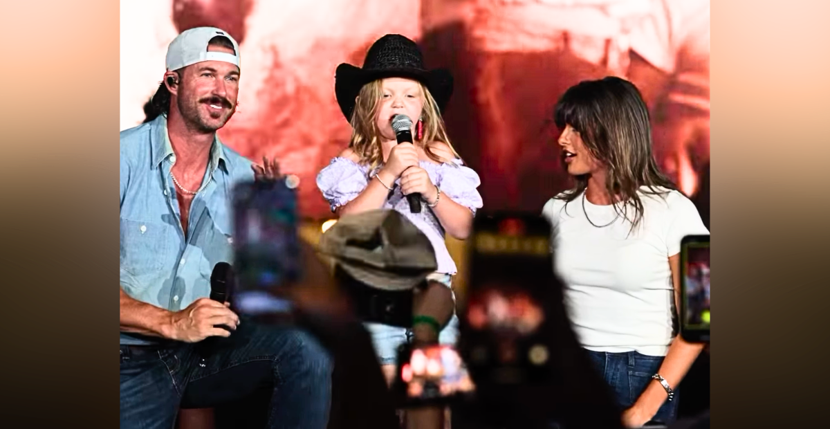 7-Year-Old Girl Joins Ella Langley And Riley Green In Singing "You Look  Like You Love Me"