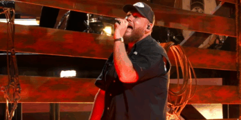 Luke Combs CMA Award 2025