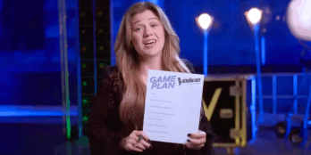 Kelly Clarkson shares her game plan for victory on Season 29 of The Voice